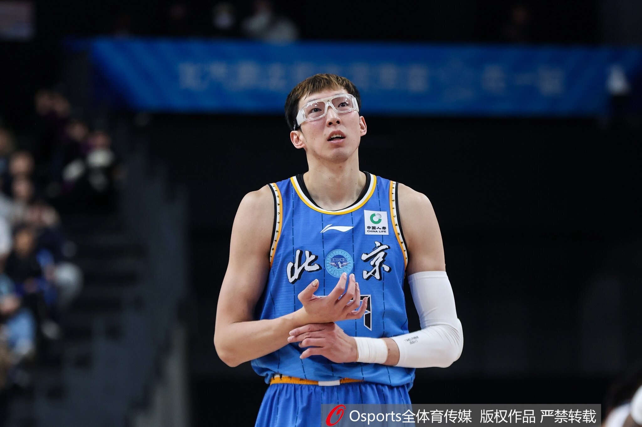 Kaiyun-媒体人：周琦的天赋决定了他在CBA高薪 体质也决定了他当不了核心